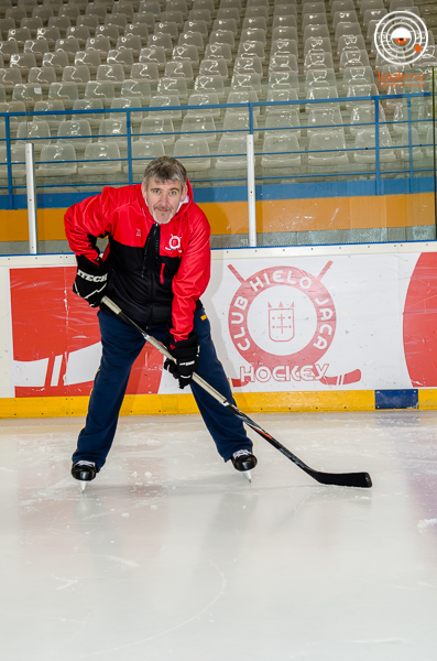 foto de hockey hielo en jaca por lookmefotos